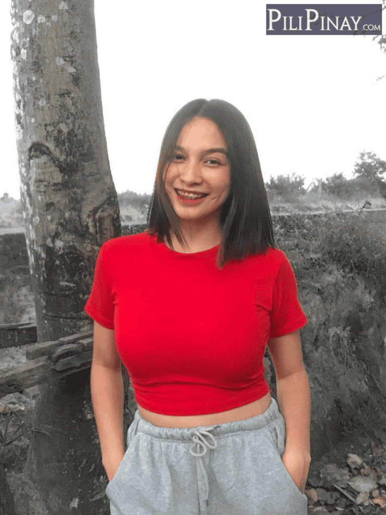 Allana Castro 46