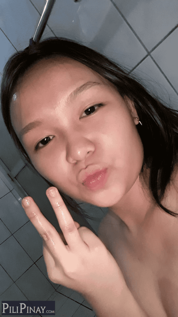 Rhianna Santos 3