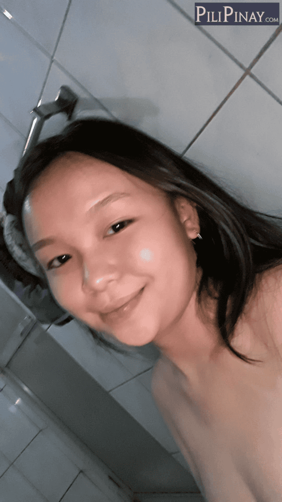 Rhianna Santos 4