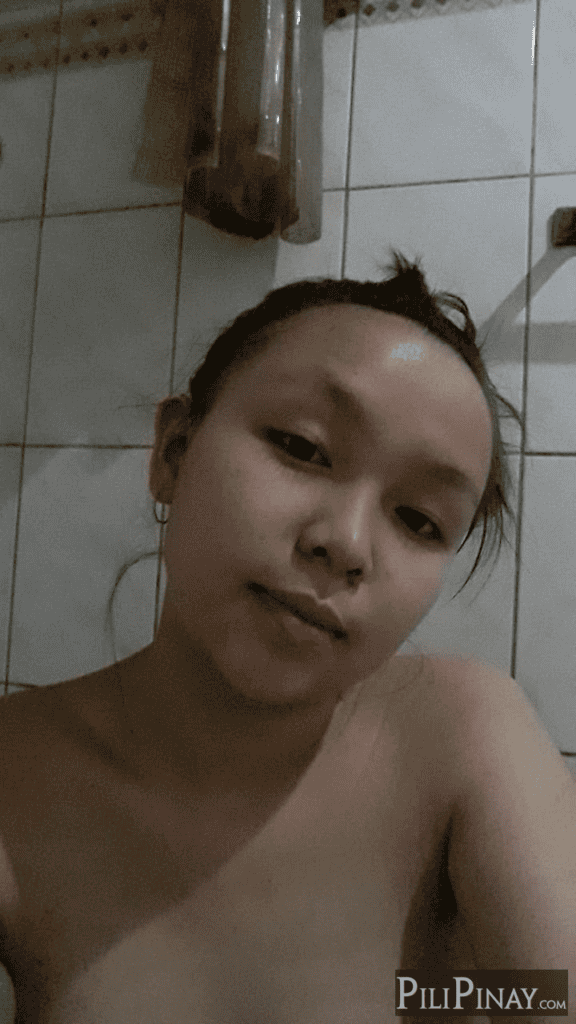 Rhianna Santos 40