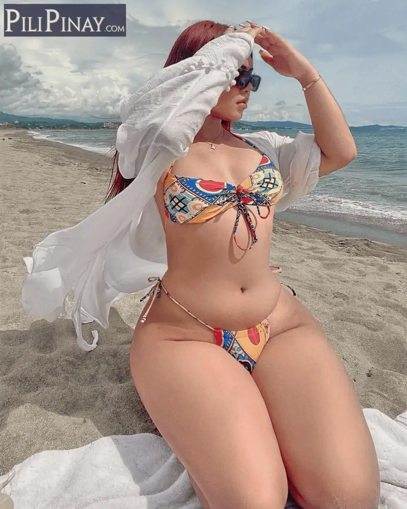 Ria Feliz 37