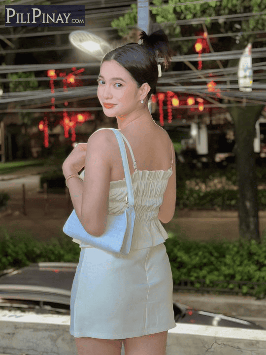 Ani Mae 15