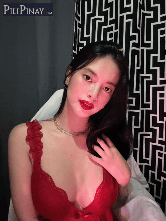 Ani Mae 21